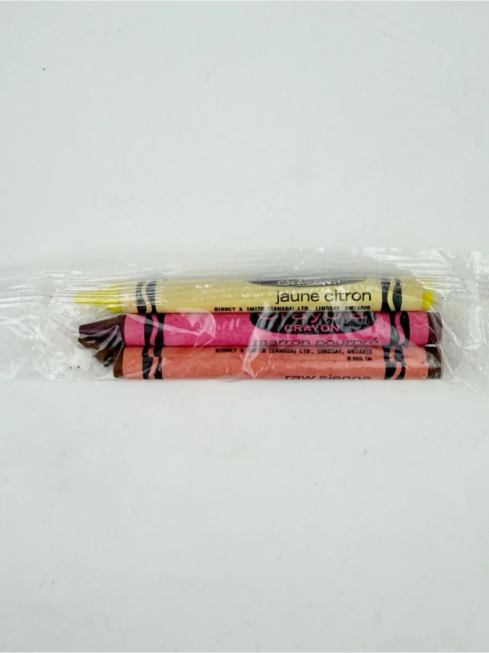 Vtg 90s Binney & Smith Crayola Crayon 3 Pack Raw Sienna Maroon Lemon Canada READ